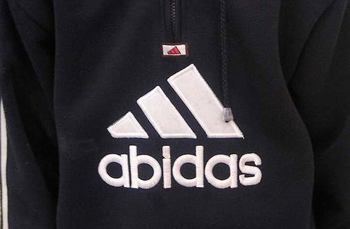 英媒盘点中国雷人山寨品牌
